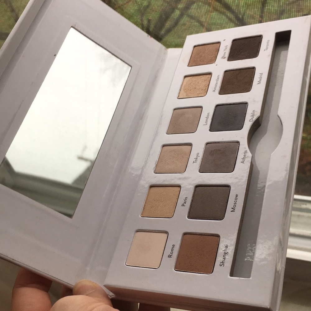Cargo Cosmetics eye shadow palette